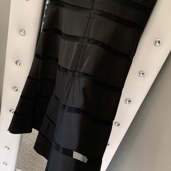 Dress - Picture 4 of 6
